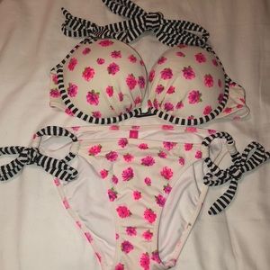 Victoria secret bikini push-up